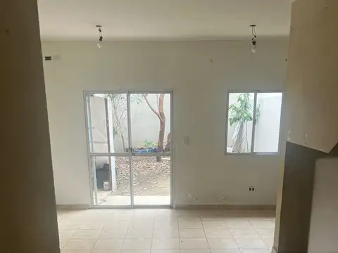 DEPARTAMENTO EN VENTA SAN LORENZO al 4400