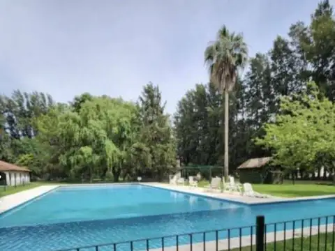 Terreno en Venta en Tristán Suárez, USD 45.000
