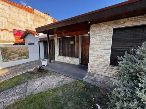Casa en Venta en Castelar Norte, USD 130.000