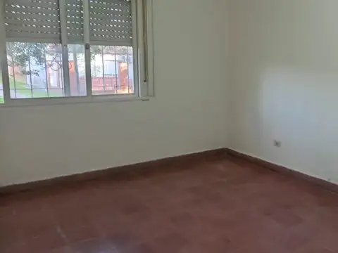 Departamento 5 ambientes con 1 baño