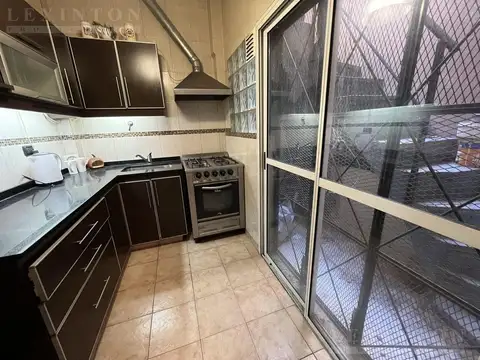 Depto Tipo Casa 3 ambientes con 2 baños