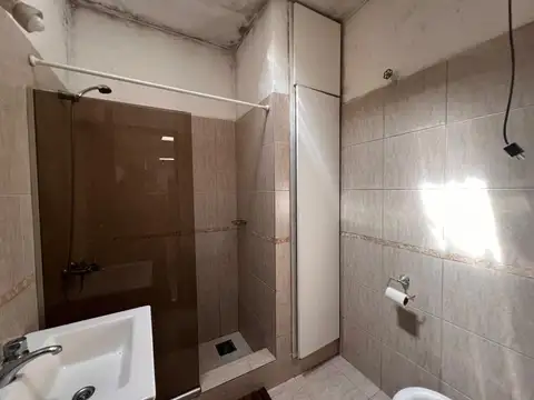 CASA EN ALQUILER CASTELAR SUR