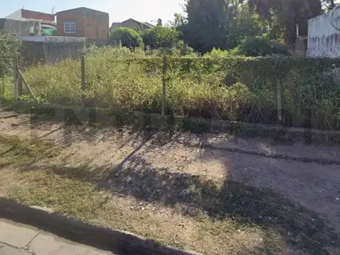 Lote en alquiler sobre avenida principal – Gran visibilidad comercial