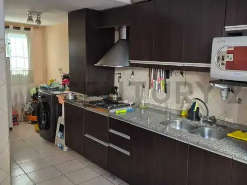 Oficina 4 ambientes con 1 baño