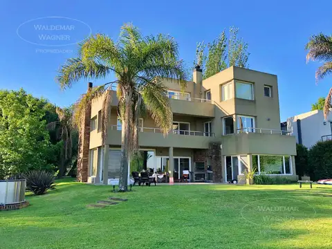 Mansion en el Delta | Isla Santa Monica | Al Rio San Antonio | 10 personas