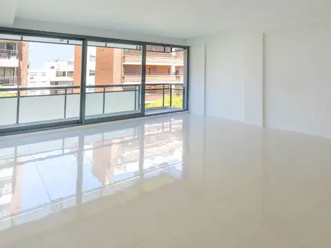 Departamento en Venta con 2 cocheras