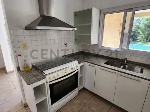 Casa en Venta en barrio Echeverría Del Lago - Canning - Apto crédito