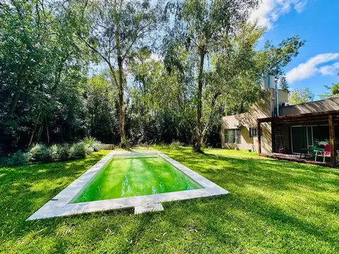 Venta Casa 4 ambientes PILETA El Pato Berazategui