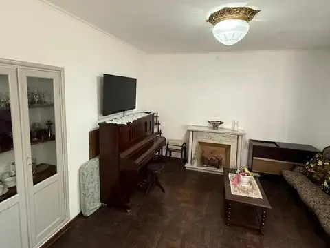 Sarmiento 1300 - Alquiler departamento de pasillo 3 dormitorios amoblado