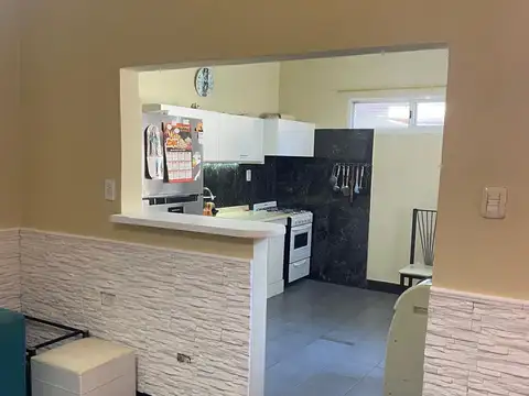 Depto Tipo Casa 2 ambientes con 1 baño