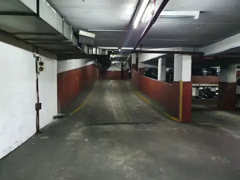 Cochera  Microcentro cubierta excelente inversion venta