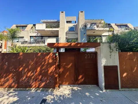 Departamento con terraza propia y cochera  en Punta Chica