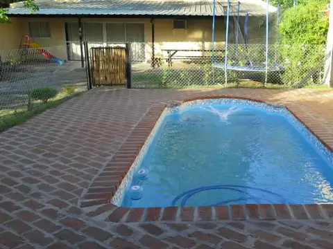 Casa 5 ambientes con 3 baños