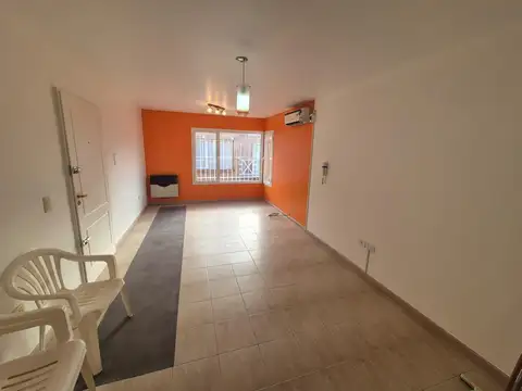 Departamento en Alquiler en General Roca, $ 1.100.000
