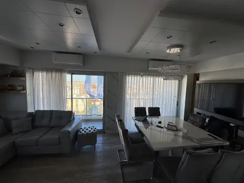 Departamento en Venta con 2 cocheras