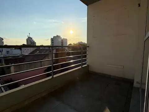 Sanabria 2700, Piso 3