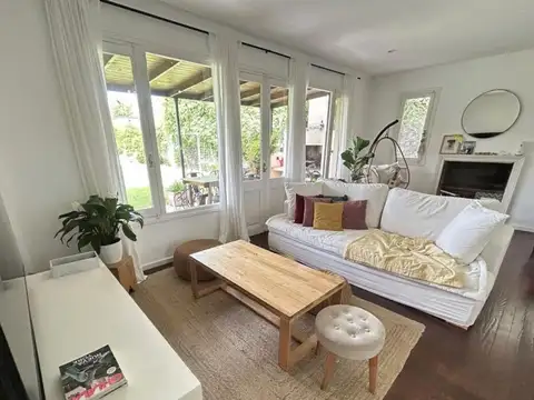 Casa 4 ambientes con 3 baños