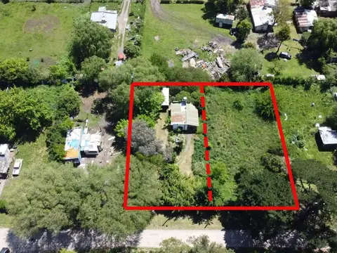 LOTES AMPLIOS CON VIVIENDA A RESTAURAR Y GARAGE