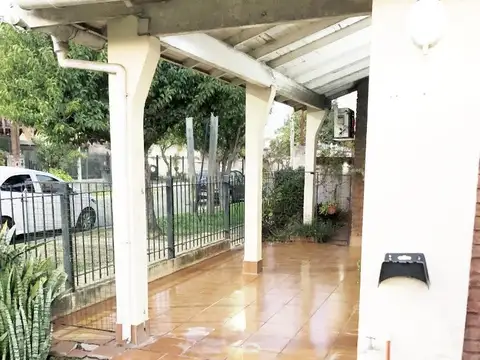 Casa en Alquiler de 3 dormitorios