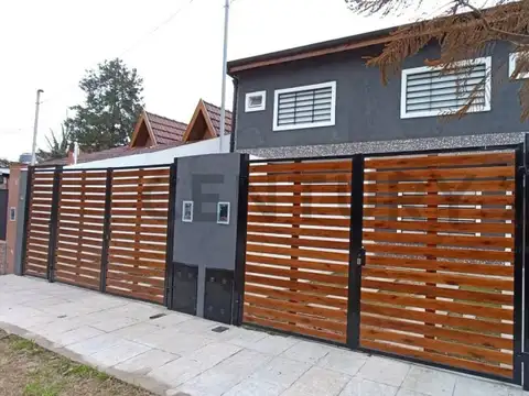 VENTA DUPLEX 3 AMBIENTES LELOIR JARDIN A ESTRENAR