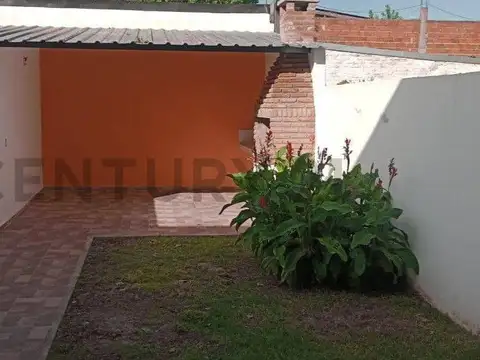 Casa en Venta en Barrio Parque Leloir, USD 112.000