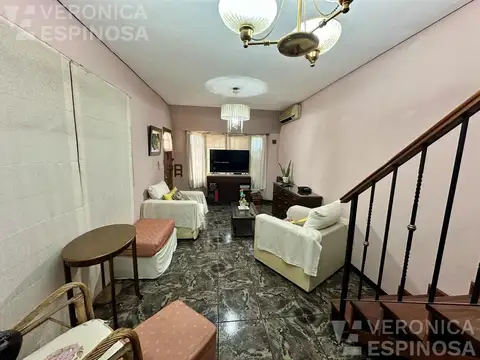 Casa 4 ambientes con 3 baños