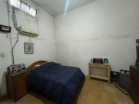 Casa 5 ambientes con 1 baño