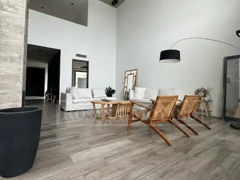 Casa en Venta al Este