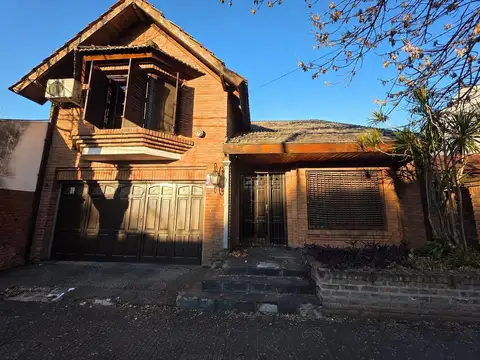 Casa en Castelar Norte.