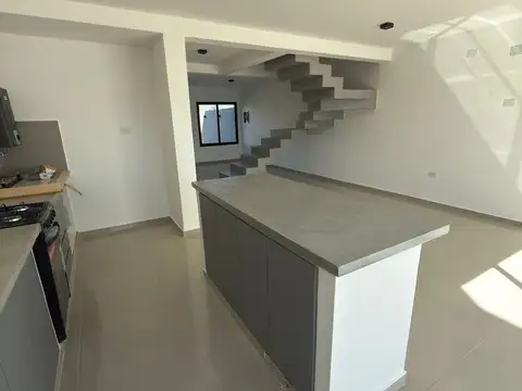 Depto Tipo Casa en Venta en Salta, USD 120.000