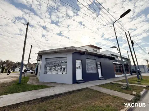 Casa en venta - 4 Dormitorios 2 Baños - Gorina