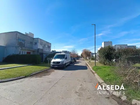 Terreno en Venta 33  mts Fondo