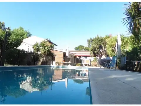 Casa 6 ambientes con 3 baños