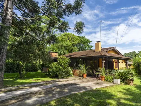 Casa Quinta en Venta, 4  ambientes con pileta Loma Verde, Escobar, G.B.A  Norte