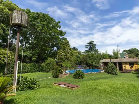 Casa Quinta en Venta, 4  ambientes con pileta Loma Verde, Escobar, G.B.A  Norte