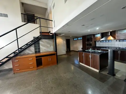 Depto Tipo Casa 3 ambientes con 2 baños