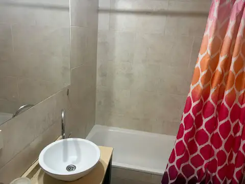 Departamento en Alquiler en Barrio Norte, $ 600.000