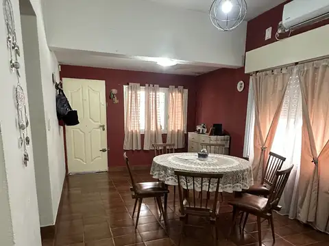 Casa en Venta en Temperley, USD 90.000