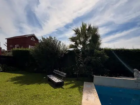 Casa en Venta con 5 cocheras