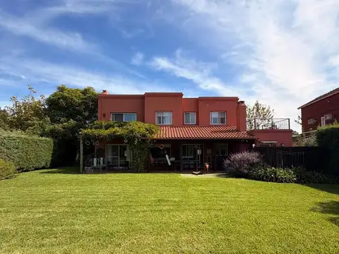 Casa en Venta en Pilar del Este - Los Jazmines, USD 370.000