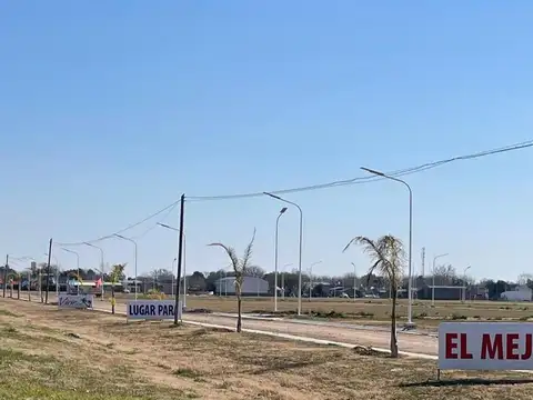 Terreno en Venta 27  mts Fondo