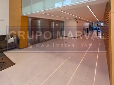 Oficina en Venta con 1 cochera