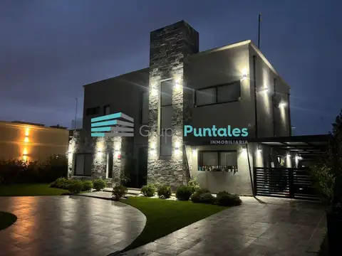 Casa en Venta de 5 dormitorios