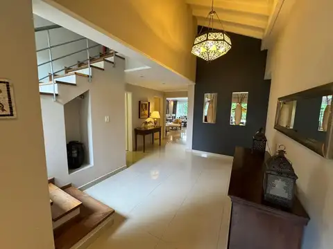 Casa en Venta en El Bosque, USD 325.000