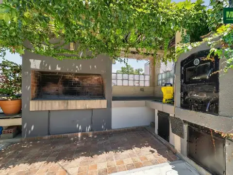 Depto Tipo Casa en Venta de 3 ambientes