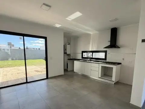 DOCTA- Casa uso comercial ideal consultorio/barberia