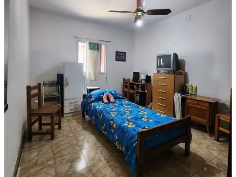 Casa 4 ambientes con 1 baño