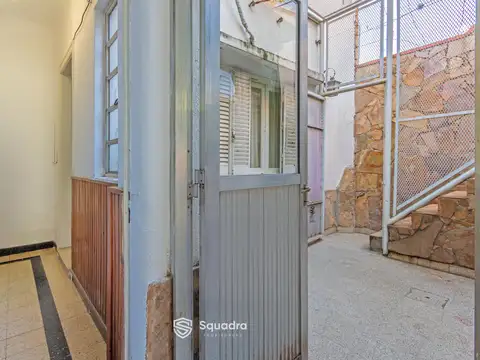 Casa 3 ambientes con 2 baños