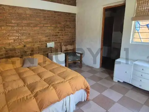CASA EN ALQUILER CHACRAS DE CORIA - AMOBLADA O SIN AMOBLAR