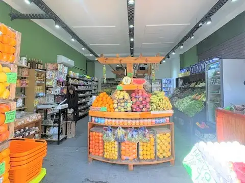 Local en Venta Via Pública